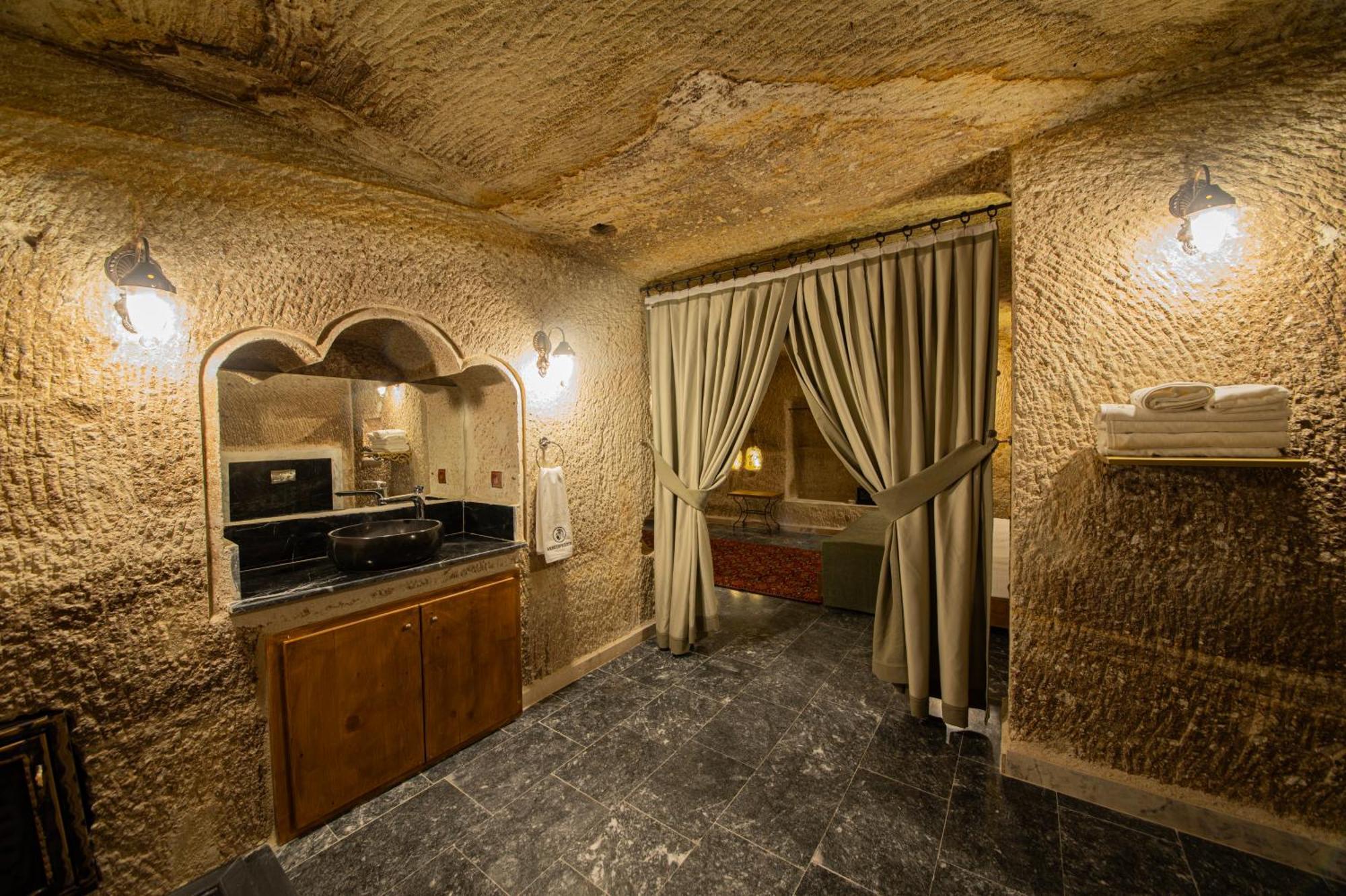 Ares Cave Suites 괴레메 외부 사진