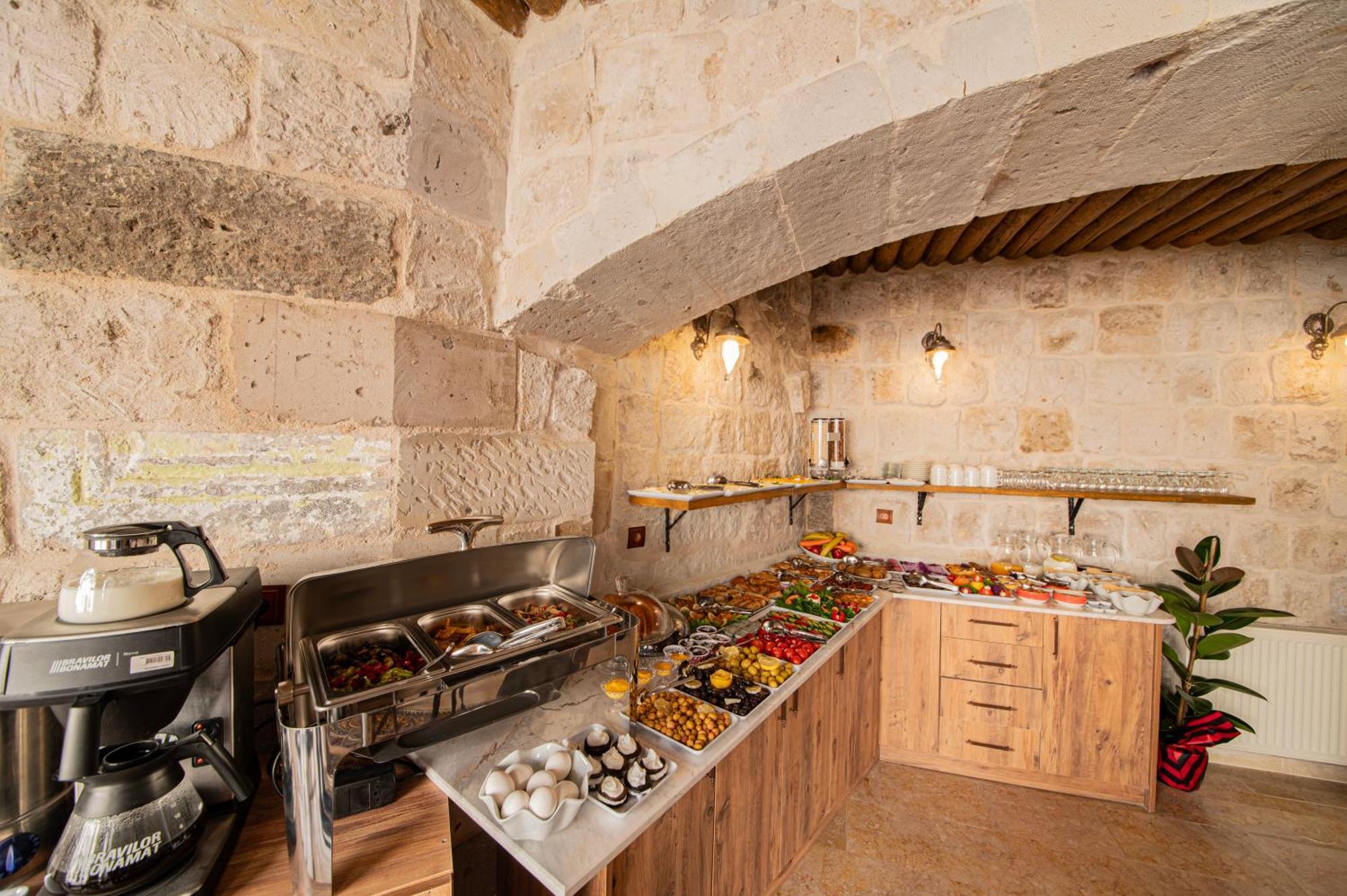 Ares Cave Suites 괴레메 외부 사진