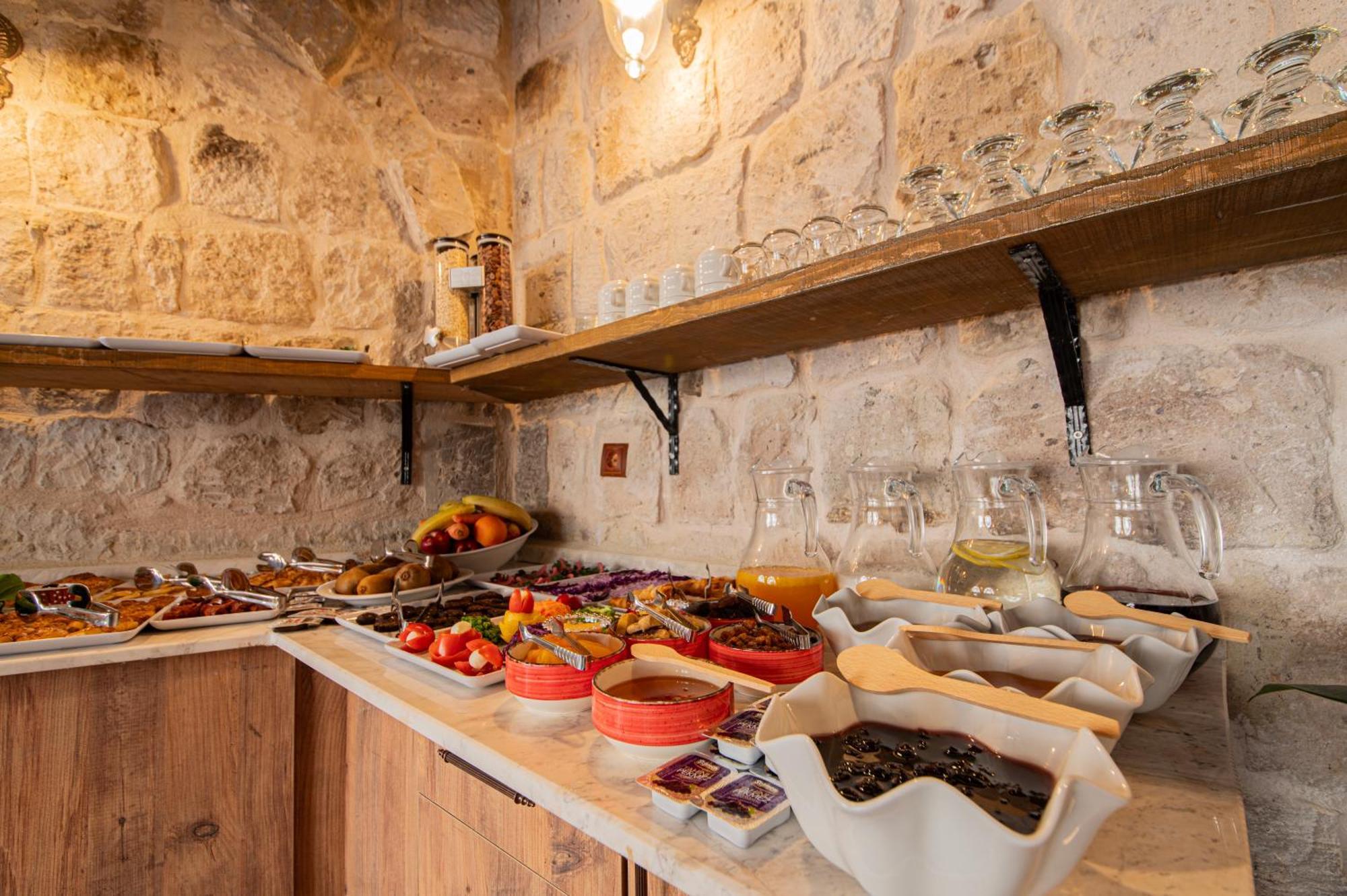 Ares Cave Suites 괴레메 외부 사진