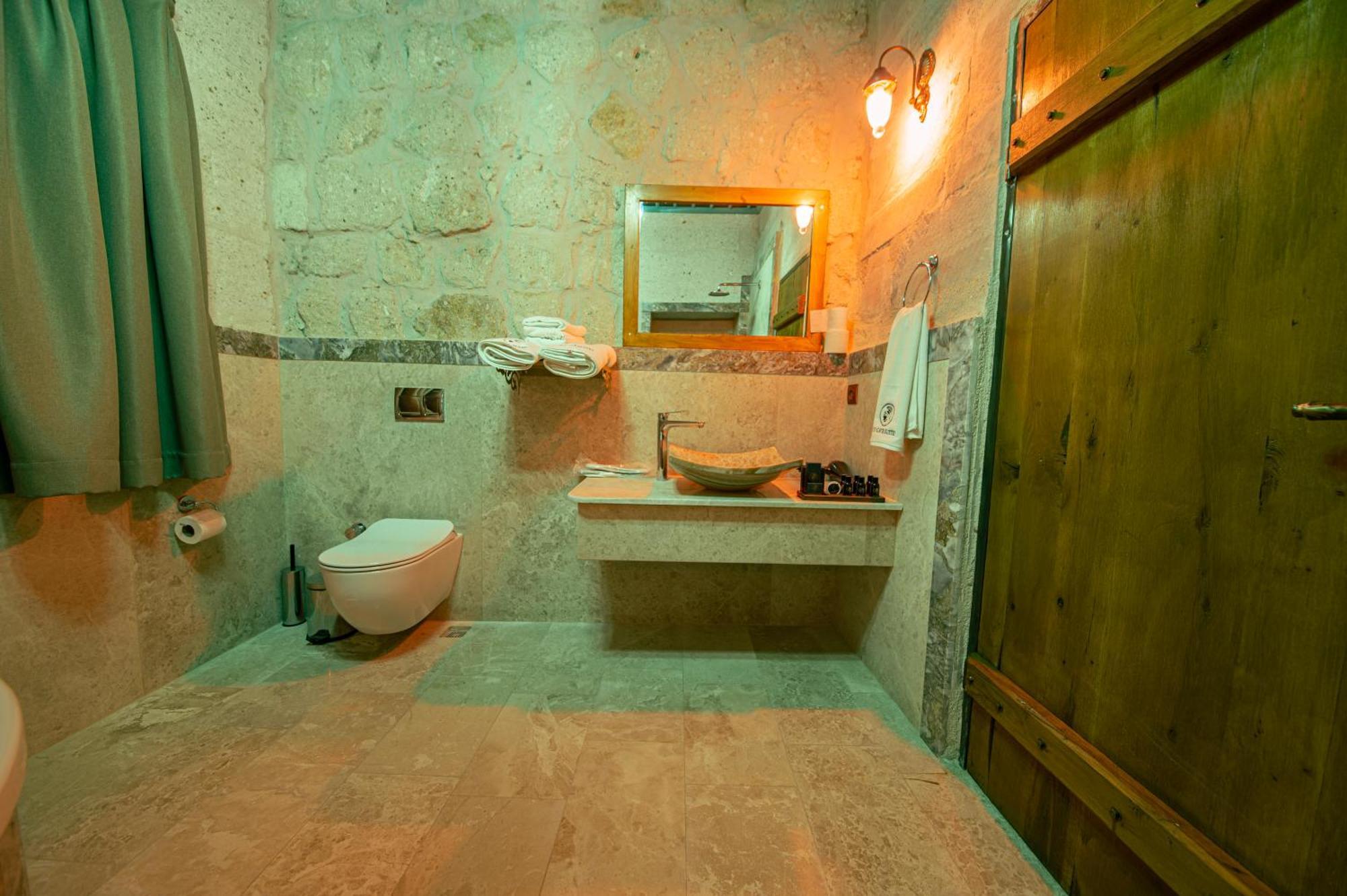 Ares Cave Suites 괴레메 외부 사진