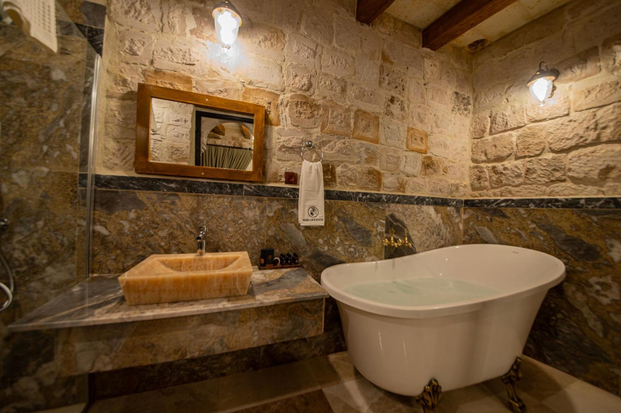 Ares Cave Suites 괴레메 외부 사진
